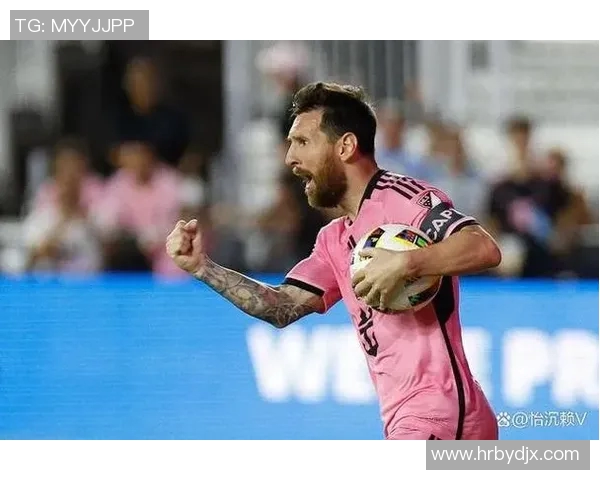 足球明星独特理发过程揭秘从球场到时尚潮流的华丽转变 足球明星独特理发过程揭秘从球场到时尚潮流的华丽转变