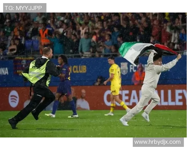 足球明星与巴勒斯坦国旗的情感交织与文化传承探讨 足球明星与巴勒斯坦国旗的情感交织与文化传承探讨