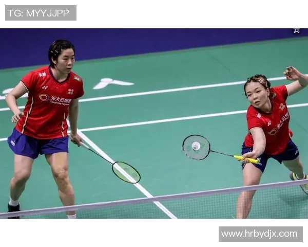 成都与武汉羽毛球队赛后复盘速度较量的精彩瞬间与战术分析 成都与武汉羽毛球队赛后复盘速度较量的精彩瞬间与战术分析