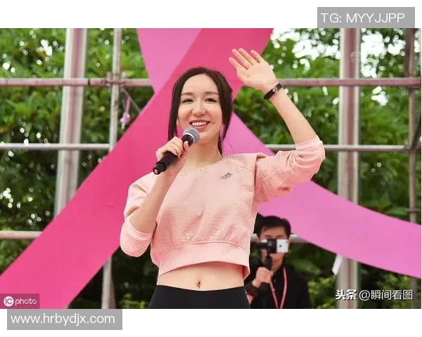 璀璨球场上的女神们美女足球明星专场精彩纷呈尽显风采 璀璨球场上的女神们美女足球明星专场精彩纷呈尽显风采