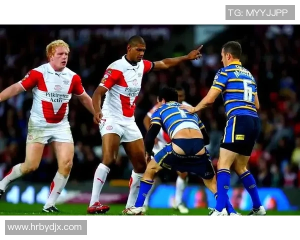 足球明星幽默瞬间引发热议笑岔腹肌的背后故事揭秘 足球明星幽默瞬间引发热议笑岔腹肌的背后故事揭秘