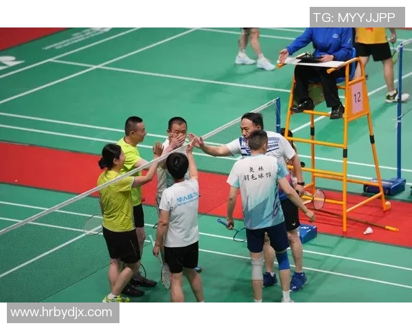 陈娜独家分享羽毛球技巧与心得助你提升竞技水平与乐趣 陈娜独家分享羽毛球技巧与心得助你提升竞技水平与乐趣