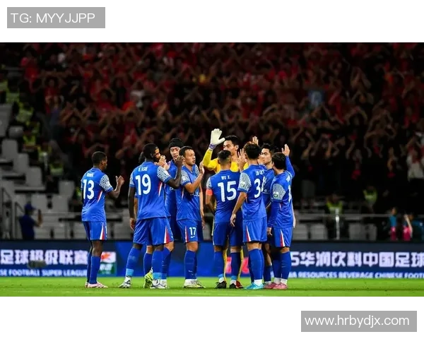 足球明星齐聚一堂送祝福精彩视频回顾感受足球的魅力与团结